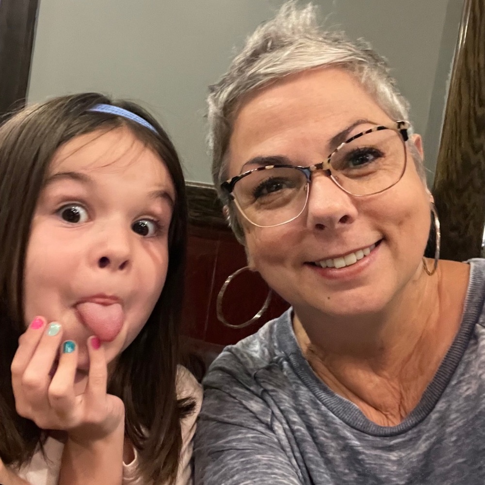 Meet your Posher, Sandie